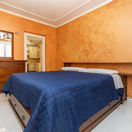 Apartment Trilocale - 4 Minuti Stazione Treni *